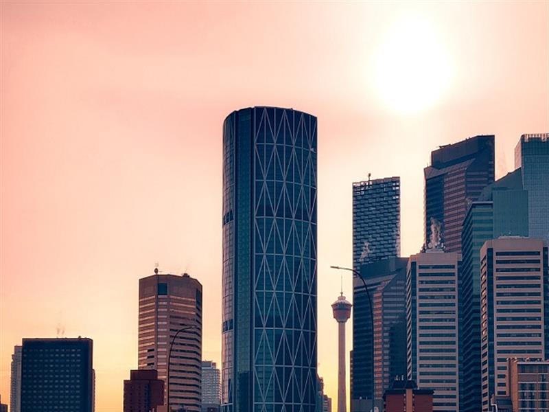 Sky-High Living: Exploring Calgary Cityscape Real Estate Trends