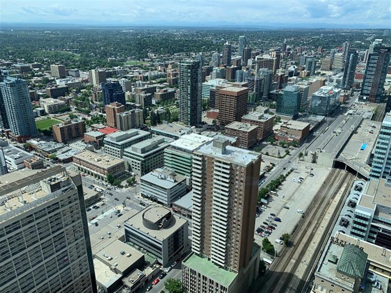  Why Calgary Duplex Homes Are the Smart Buy in 2025?